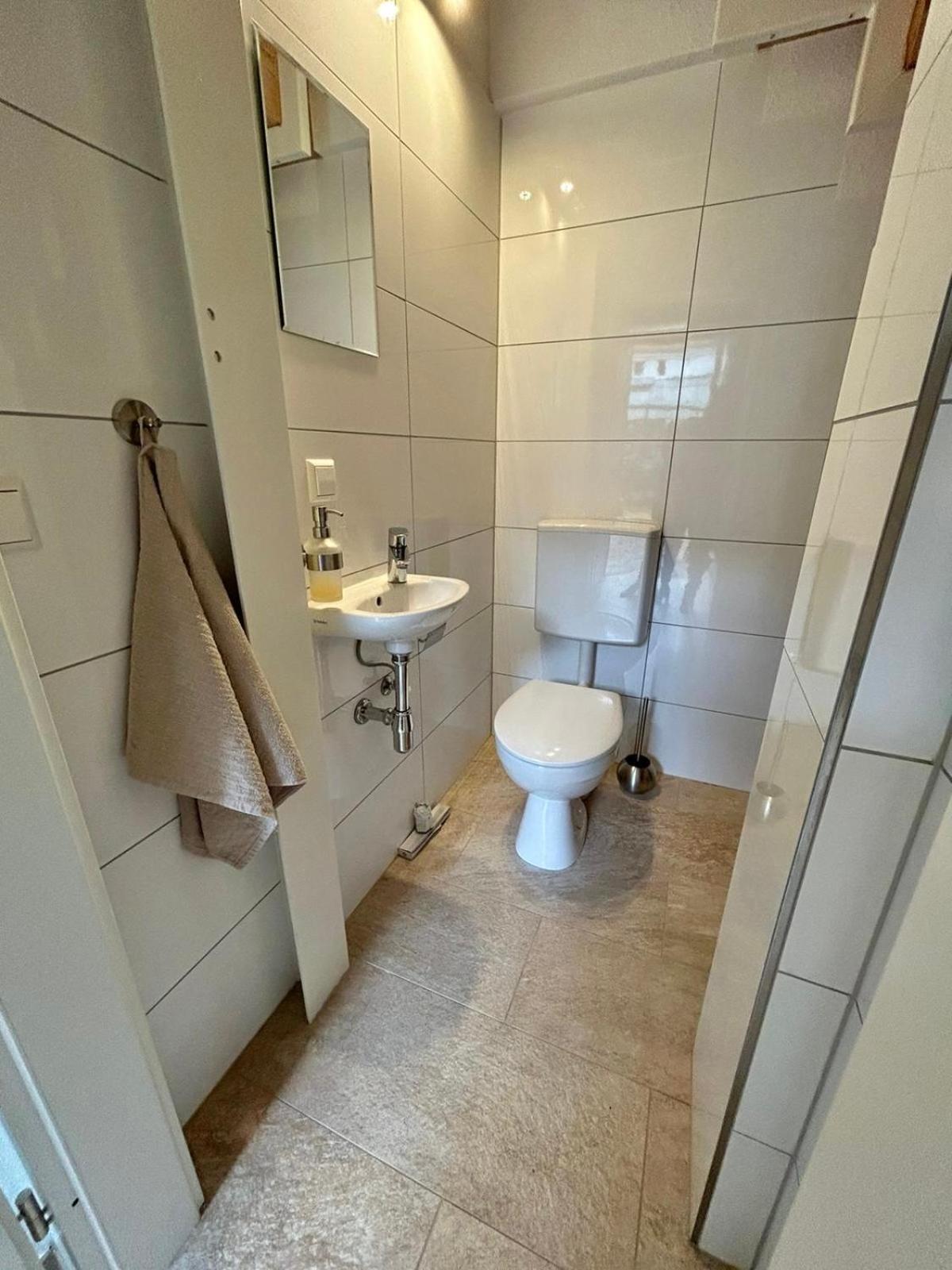 Exklusives Haus, Ruhig Gelegen Im Innenhof, Zentral, Lichtdurchflutet Zustellbett,Babybett Bei Bedarf Karlsruhe Dış mekan fotoğraf